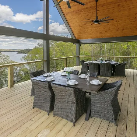 Lakefront home at Tumbling Run Estates w/ Kayaks