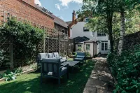 The Mulberry - from 250 Per Night