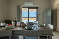 Villa Verdese per Coppie e Famiglie Vicino al Mare Piscina Privata, Veranda,wifi