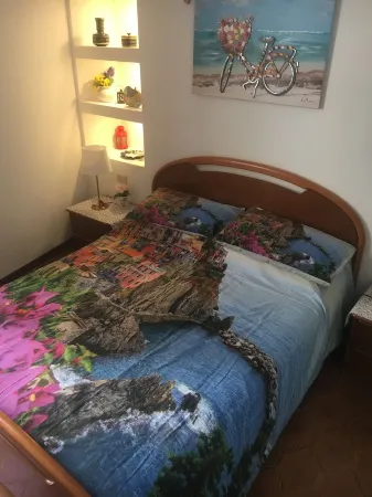 Monterosso al mare - Old Town - 5 Terre CIN IT011019C2ZIWM9HKK Отели рядом с достопримечательностью «Monterosso public beach (Fegina)»