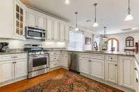 Charming Historic Home Near French Quarter - Cozy & Convenient!