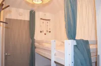 APARTMENT 4/6 people AT THE FOOT OF THE SLOPES Hotels in Les Allues