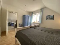 Quiet vacation apartment in Minsen Schillig on the natural beach