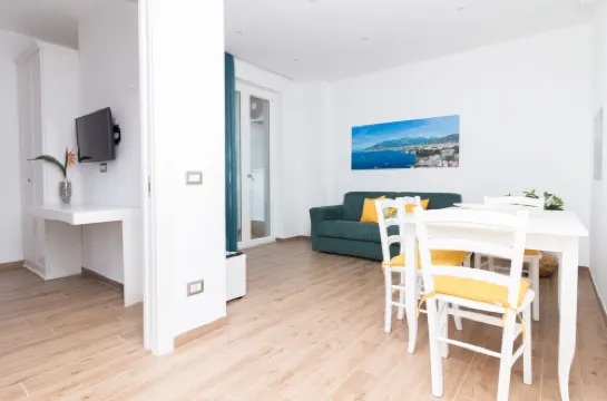 Coast & Coast | Apartment Lemon