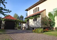 Stylish  Apartment in the Musicians Quarter on 110Sqm Hotels in der Nähe von Altkötzschenbroda