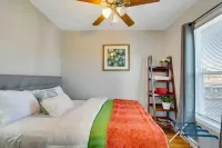 Beautiful decor 3rd FL condo walk to MBTA and mins to Downtown Boston