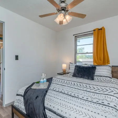 Honey Hive in Rockaway Beach
