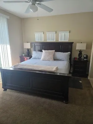 Walk to golf and dining from this first floor Superstition Lakes condo near pool Hotel in zona Arizona State University Polytechnic Campus