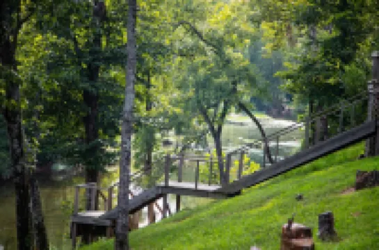 Cabin on Water!!GORGEOUS! Best property on the Caddo River In Glenwood Arkansas!