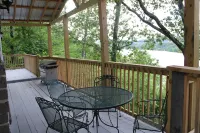 Relax and Reconnect at This Lake Catherine Retreat