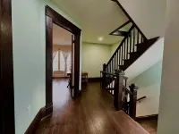 1904 home near Tacoma dome & convention centerPet friendly