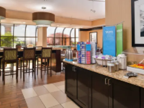 Hampton Inn Staunton Hotels in Augusta County