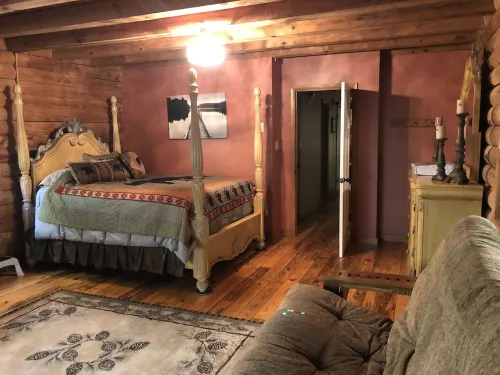 North Carolina Blue Ridge Mountains Log Cabin Retreat