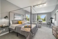 Come cozy up next to the fireplace at our contemporary condo centrally located Hotels in Cleveland Township