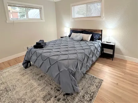 Spacious 5Br Fire Pit and Game Room, Oasis Near Denver