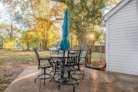 "Maple Cottage" - Spacious 4Br Family Home in Safe Neighborhood in Gastonia - 3-Star
