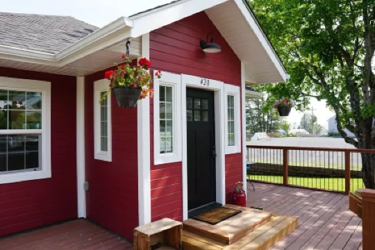 Sockeye house 420 3rd ave Large house located in downtown Accommodates up to 12