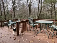 Wolf Ridge Retreat. Comfortable, peaceful retreat in the Blue Ridge Mountains