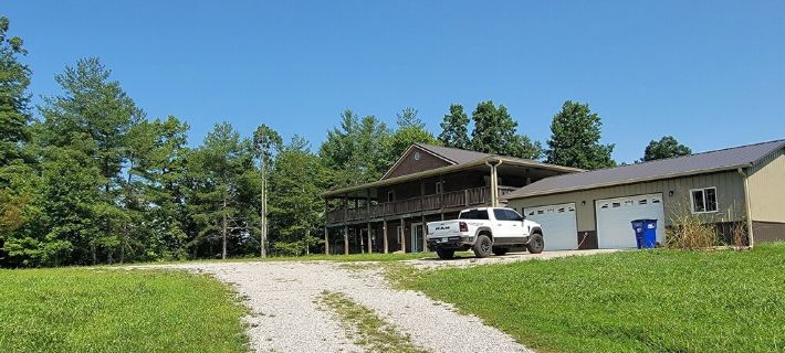 Farmhouse by the Lake with FAST Fiber Internet + Washer/Dryer! Hotels in Wolfe County