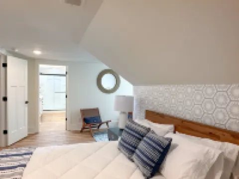 Luxury farmhouse on Bourbon Trail with hot tub - Bulleit 4 mi - Frankfort 15 mi