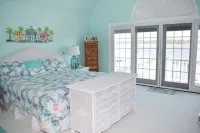 Mermaid Manor-Water Lovers Paradise