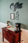 Casa de Tia Lala Cozy 6 beds near Expo Center, Airport, & Zoo