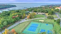 Sailor's Knot Sleeps 8 with outdoor pool less than 5 min from Lake Texoma