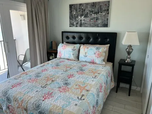 Stunning Views from this lovely 2 bed/2bath