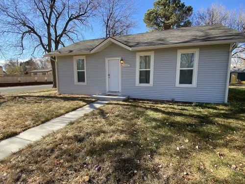 Cheerful 3 Bedroom Littleton Residential Home