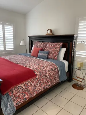 New Listing! Hidden Cottages in The Redlands