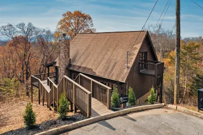 Gorgeous Smoky Mtn Views w/HOT TUB.  Pet Friendly! 트로터 블러프 TVA 스몰 와일드 에어리어 주변 호텔