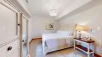 9 Bed Oceanfront in OBX With Pool & 2 Hot Tubs!