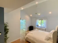 Amazing Lakefront Property - Hot Tub