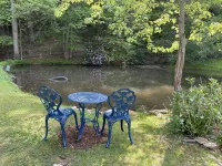 Cozy Cabin: Peaceful Haven in the Heart of Nature Hotels in Yancey County