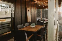 Mountain cabin,Creek access, Hot tub near Hochatown Hotels in Pushmataha County