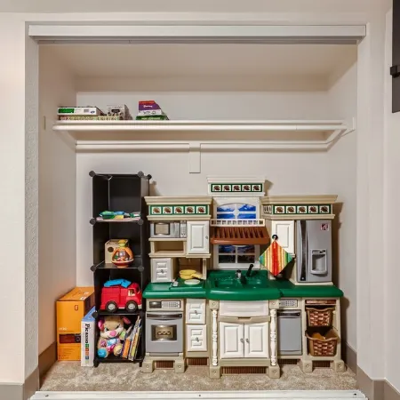 Family and Dog Friendly - Game Room - Central Location Between Denver & Boulder