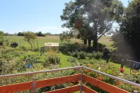 Moderne Ferienwohnung mit Großem Außenbereich, Familien- und Haustierfreundlich Hotels in Struppen