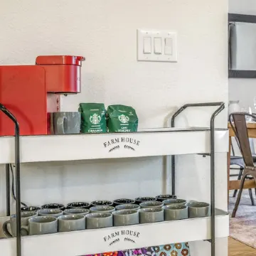 Your Home Away from Home: Free Heated Pool, Games, Western, BBQ, Lux Home