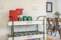 Your Home Away from Home: Pool, Games, Hot Tub, Western, BBQ, Lux Home, Family