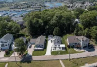 Channel-Waterfront on Muskegon, Walk to the Beach, Lk Michigan, Watch the Ships