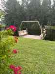 Your serene escape - Modern, cozy, and close to the beach. - Jacuzzi