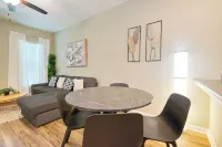 Relaxing 3bd 3bath Tallahassee Condo