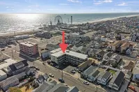 300ft to the Beach • Central A/C, Linens & Towels, Beach Badges & Gear Included - balcony
