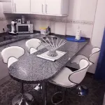 Modern and beautiful fully equipped house, wifi and television with Nexfli.