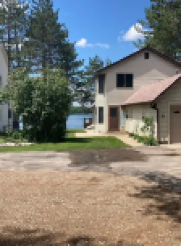 Beautiful Up North Lake Front Home on All Sports Clear Lake with BOAT Rental!