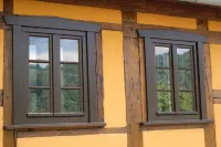 Cozy, rustic and top renovated monument farmhouse above cribs