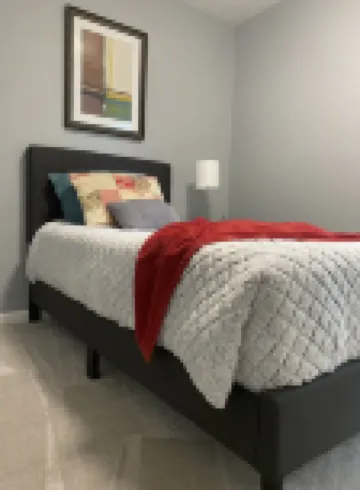 Relaxing, peaceful house in Calvert County, Md close to beach towns and DC.