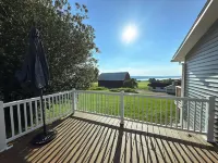 Stunning Lake Views! Country Side Retreat