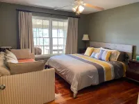 Beautiful Mid-Lake Waterfront Home ~ Pets ~ Dock