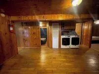 Cozy 3 b/r home w/ quick access to snowmobile trails in the beautiful Northwoods